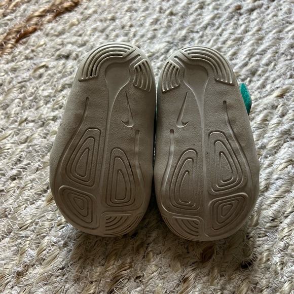 NIKE Stelos - Picture 10 of 10